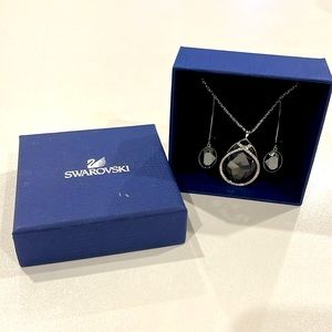 Swarovski necklace and earrings set